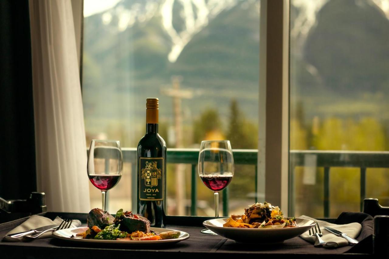 Coast & Conference Centre 3* Canmore