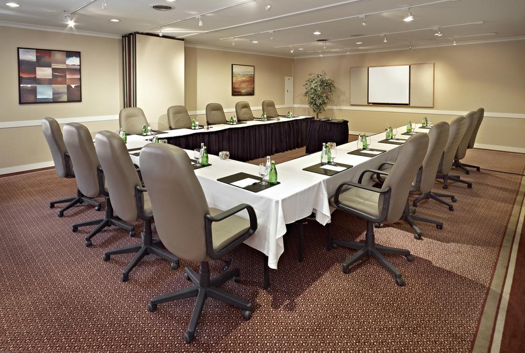 Coast & Conference Centre Hotel