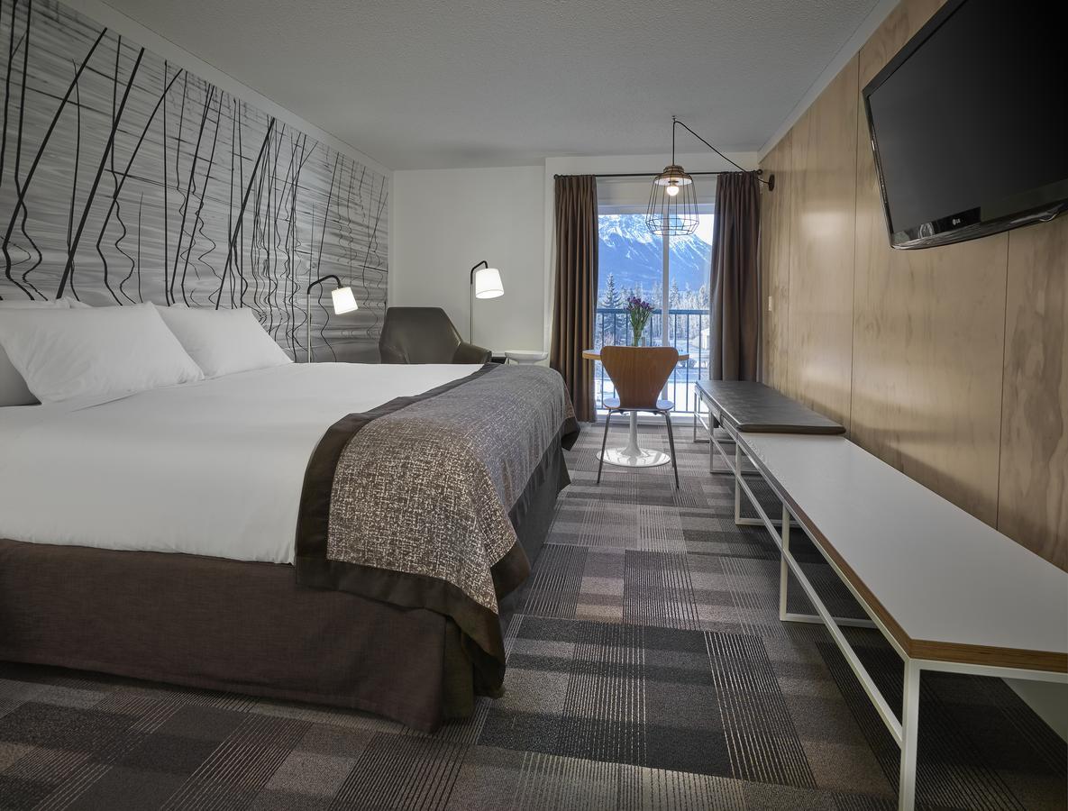 Hotel Coast & Conference Centre 3*
