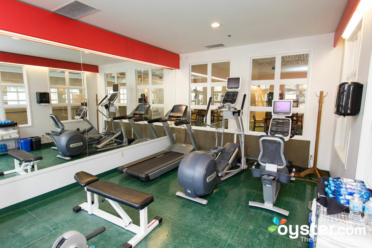 Coast & Conference Centre 3* Canmore