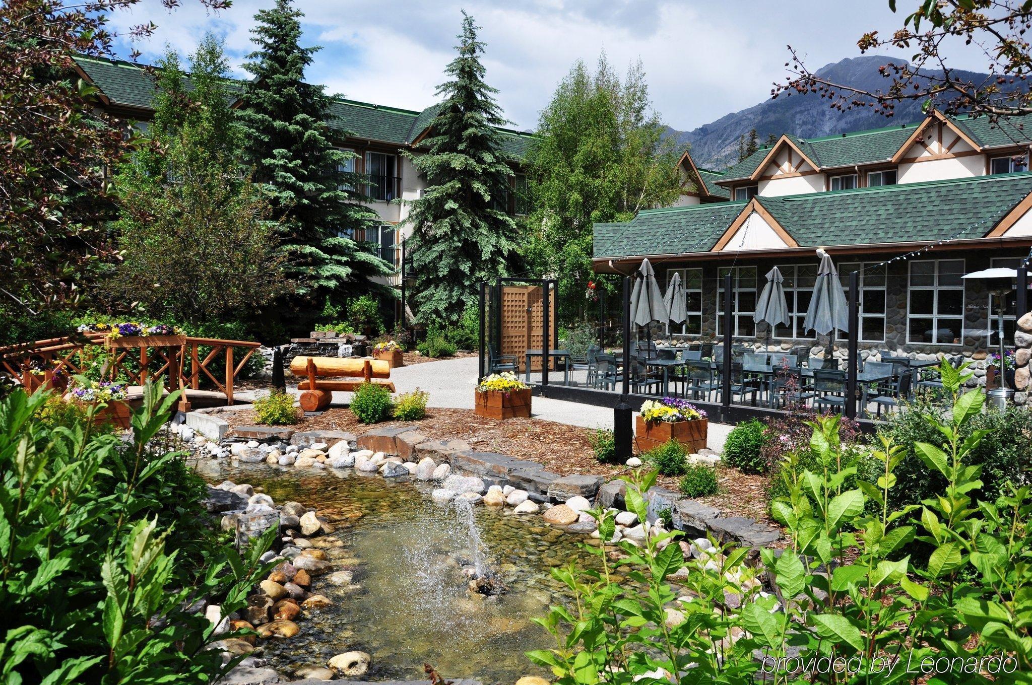 Coast & Conference Centre 3* Canmore