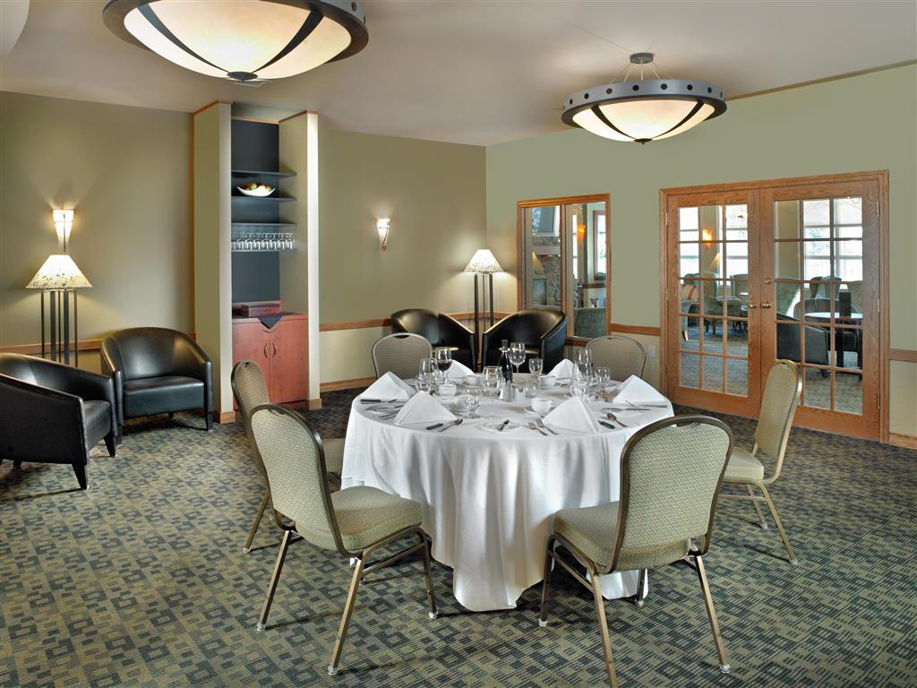 Coast & Conference Centre 3* Canmore