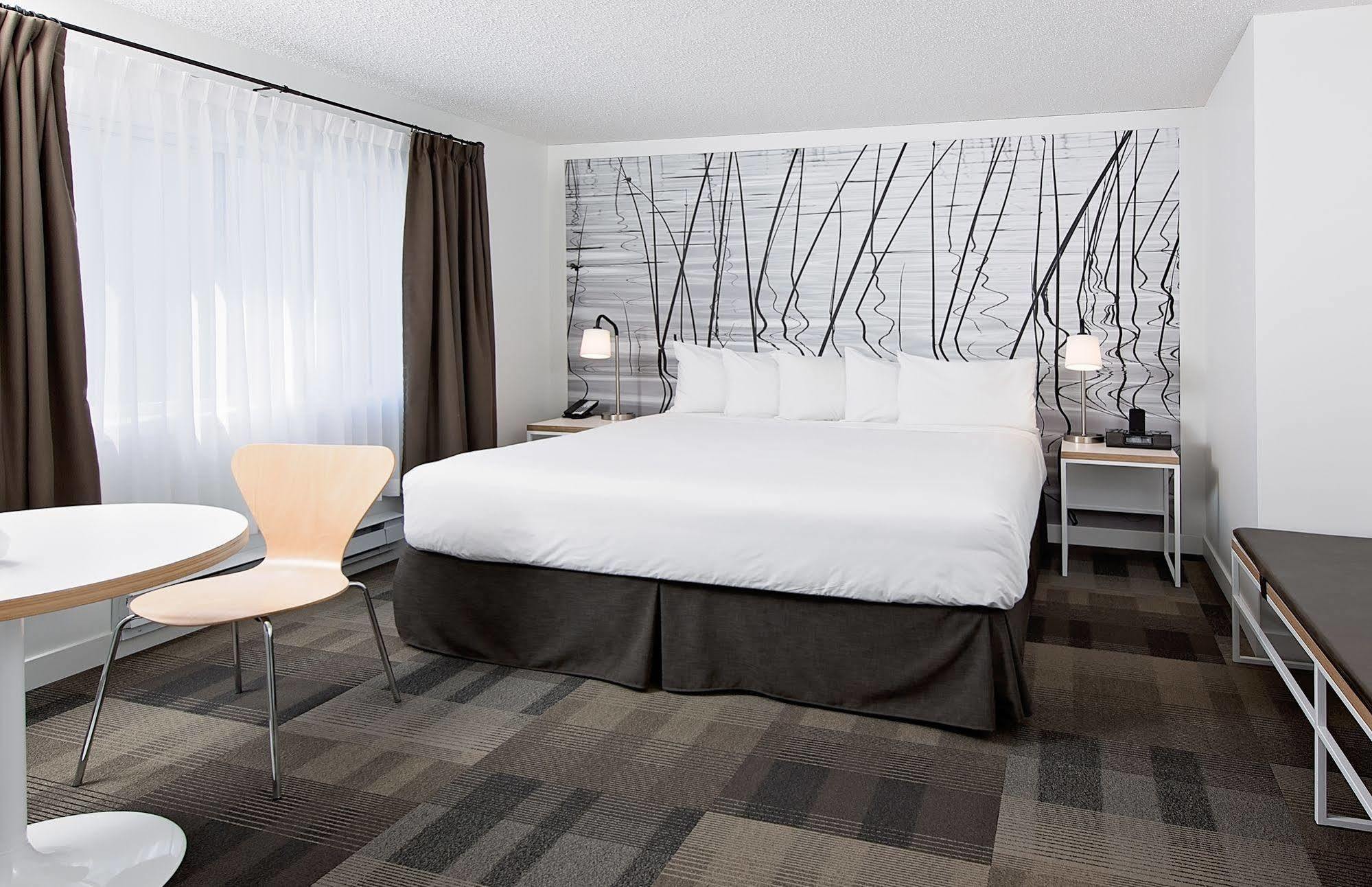 Hotel Coast & Conference Centre 3*