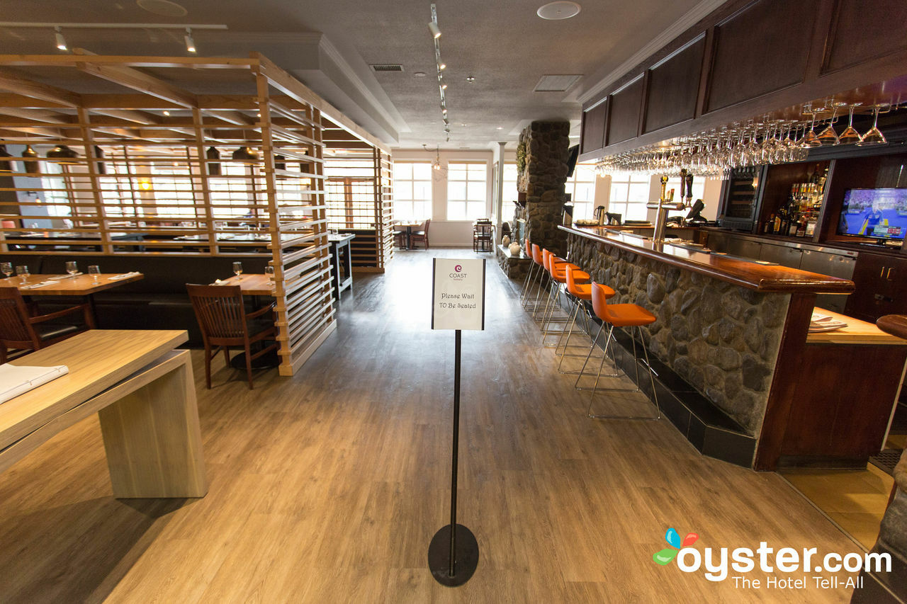 Coast & Conference Centre 3* Canmore